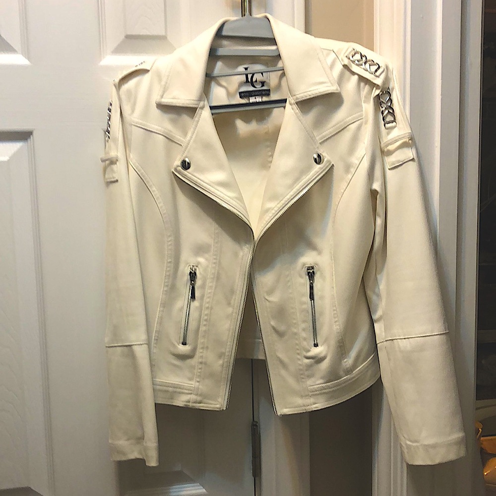 EUC OPEN TO OFFERS Lena Gabrielle white Spring jacket.  Dress it up/down